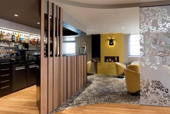 Restaurant La Vieille Braise SARL à Lanvallay, France