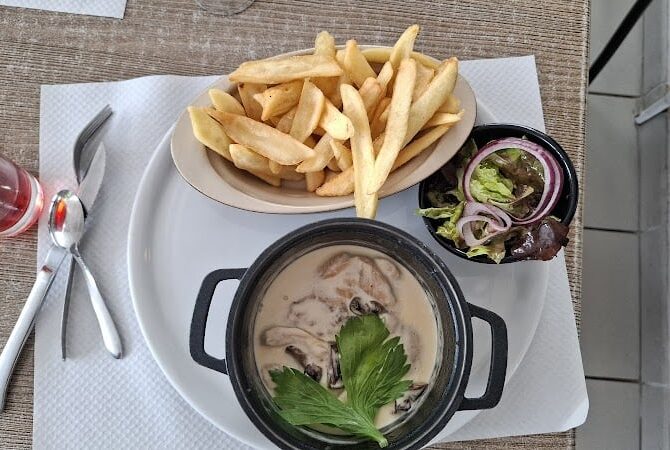 Restaurant l’abondance / Bar le Violon Dingue à Mirecourt, France