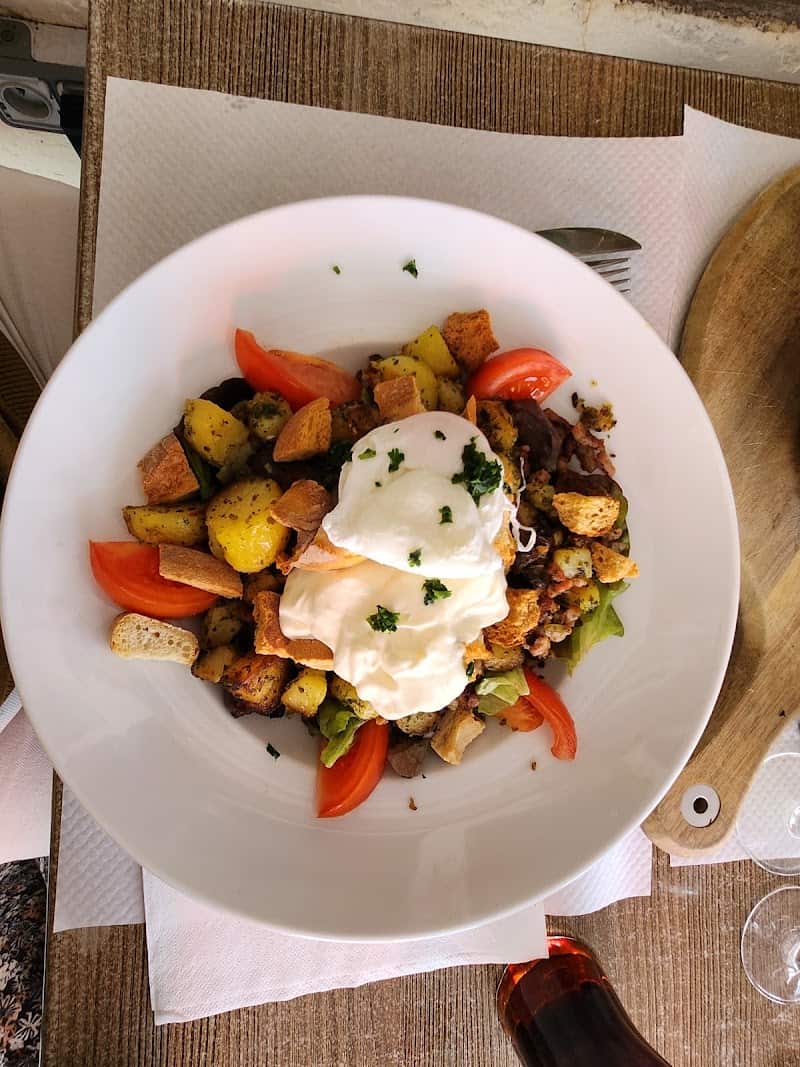 Restaurant l’abondance / Bar le Violon Dingue à Mirecourt, France