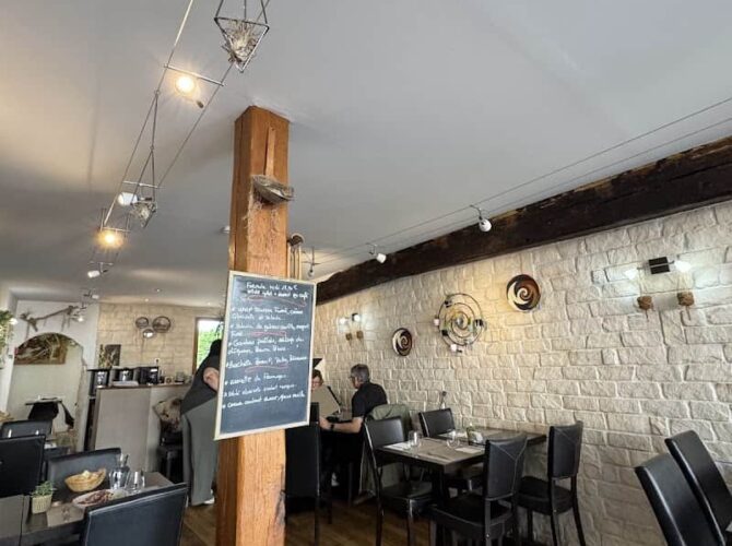 Restaurant Le 42 à Saint-Arnoult-en-Yvelines, France