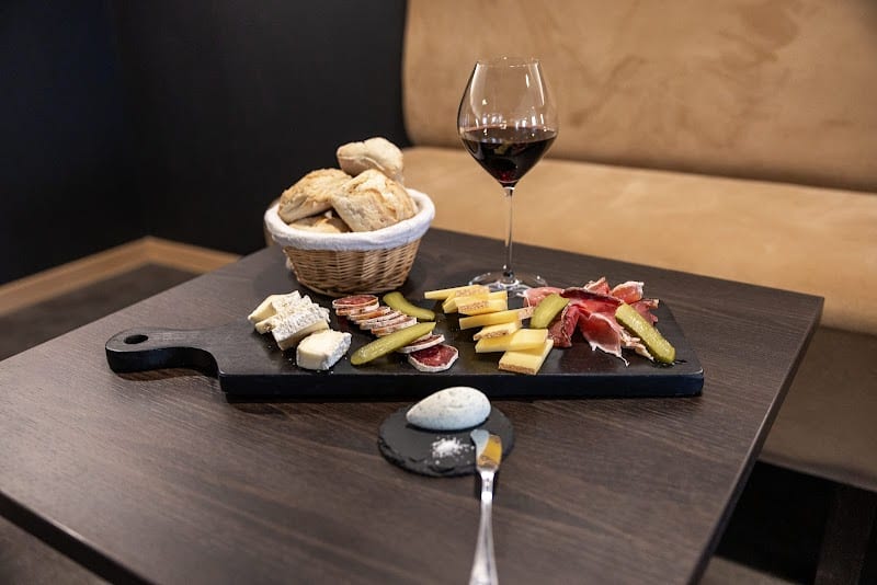 Restaurant Le Plan B à Mirecourt, France