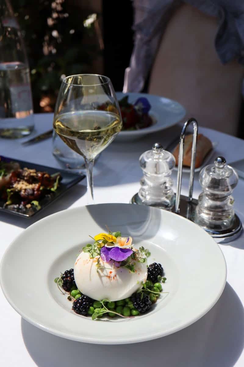 Restaurant Les Chanteraines à Villeneuve-la-Garenne, France