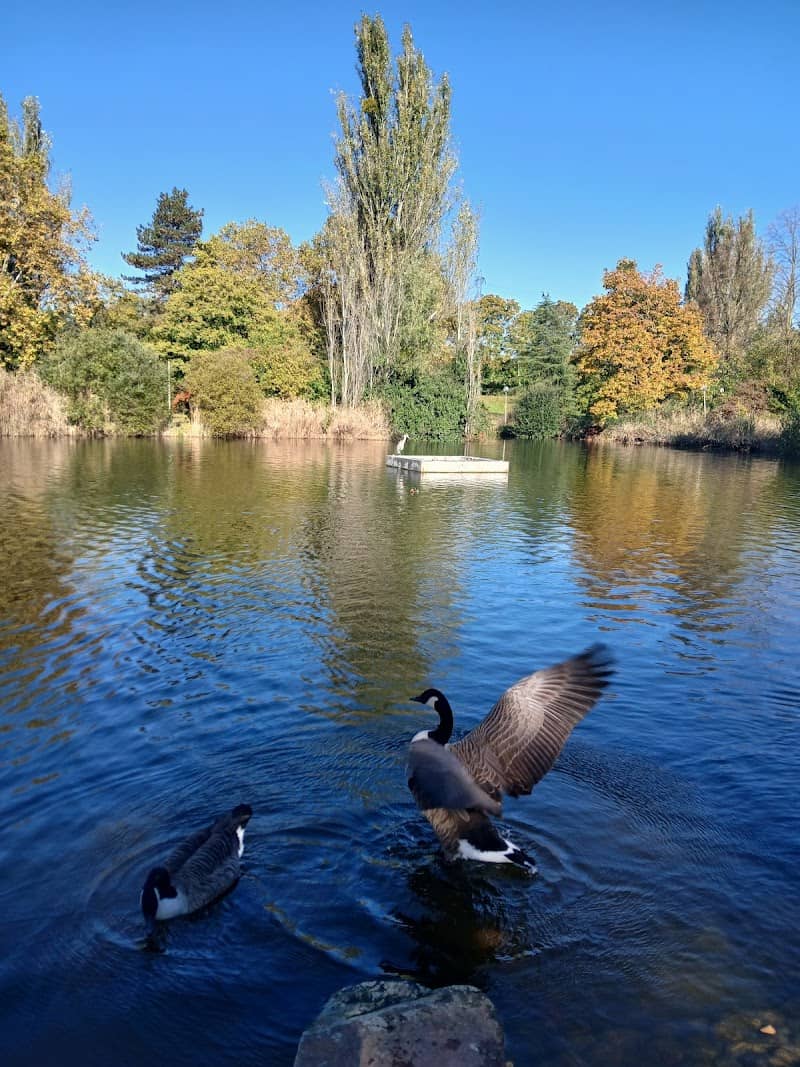 Restaurant Les Chanteraines à Villeneuve-la-Garenne, France
