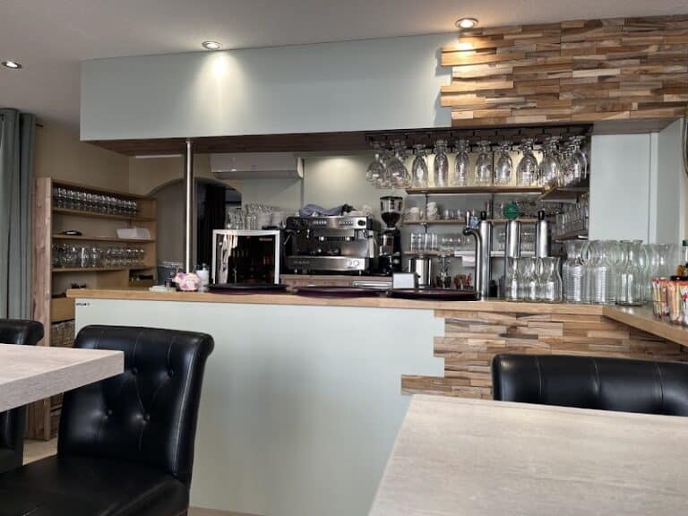 RESTAURANT LES JUMEAUX – SAINT-MIHIEL à Saint-Mihiel, France — photo 1