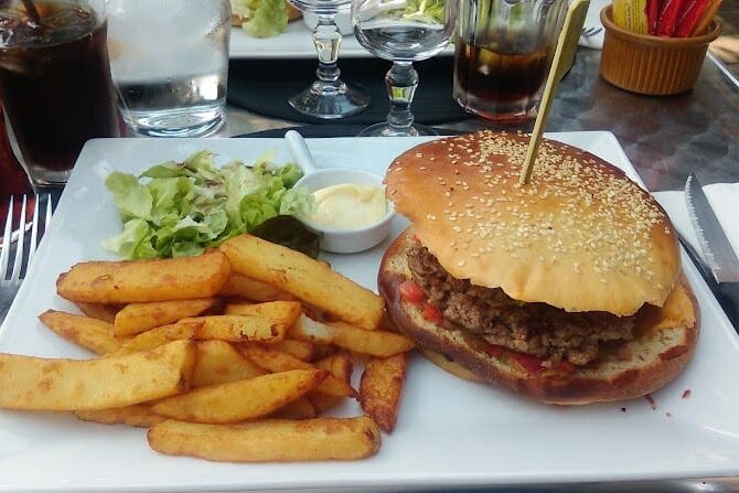 RESTAURANT LES JUMEAUX – SAINT-MIHIEL à Saint-Mihiel, France