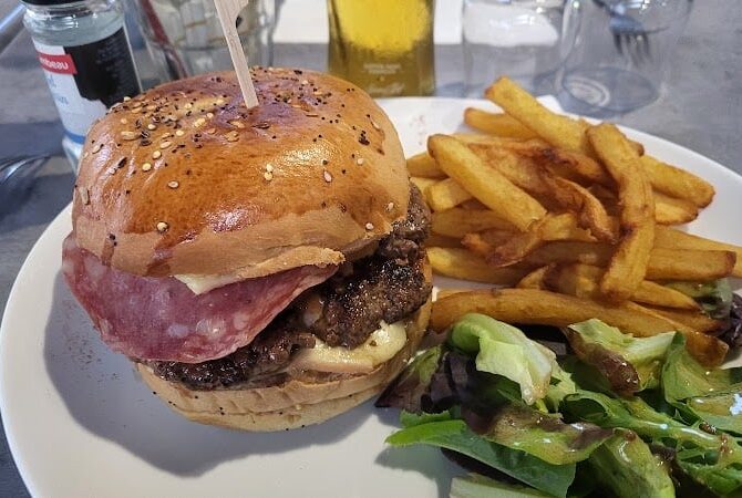 RESTAURANT LES JUMEAUX – SAINT-MIHIEL à Saint-Mihiel, France