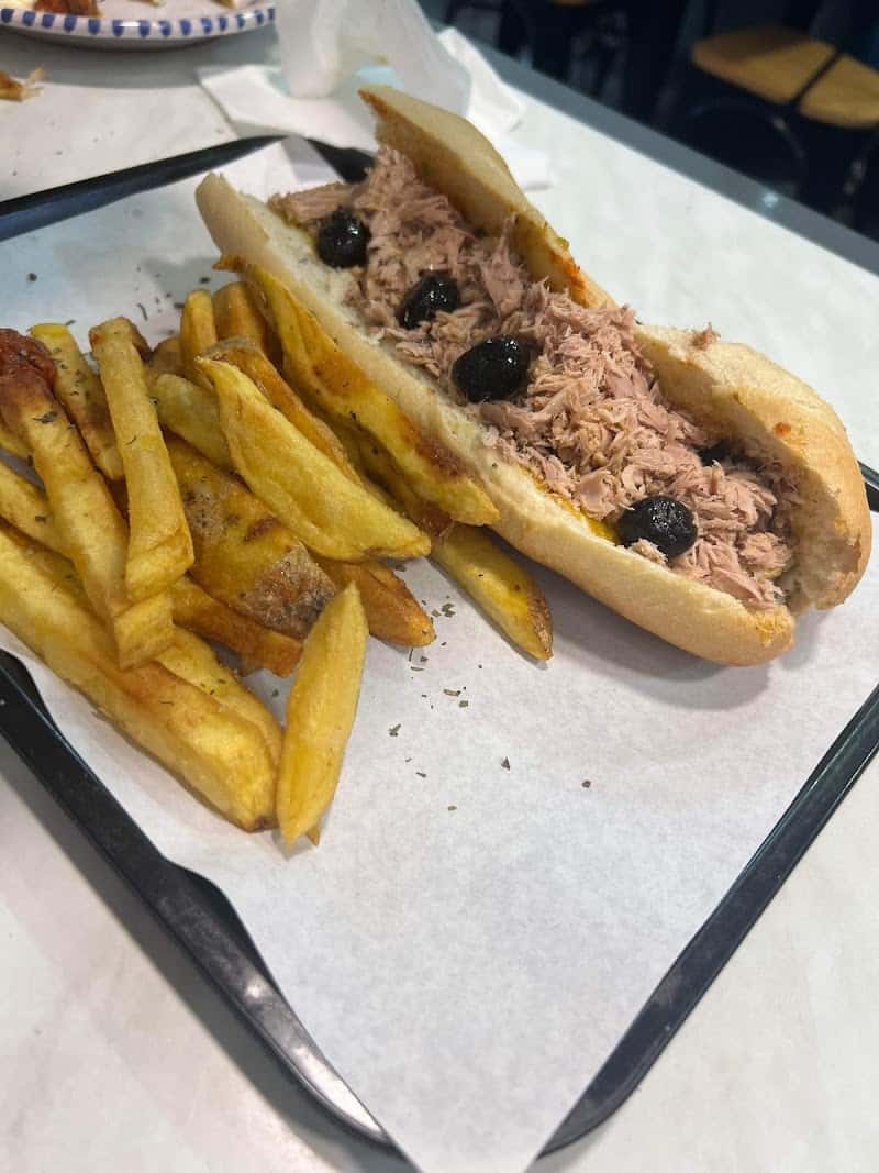 Restaurant One Way ( HALAL / TUNISIEN ) à Longjumeau, France