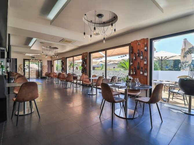 Restaurant Perla Gourmet à Villeneuve-Loubet, France