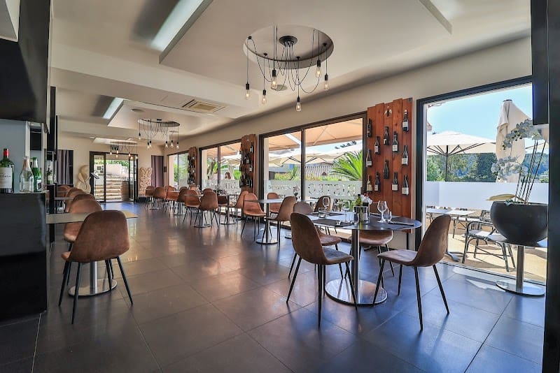 Restaurant Perla Gourmet à Villeneuve-Loubet, France