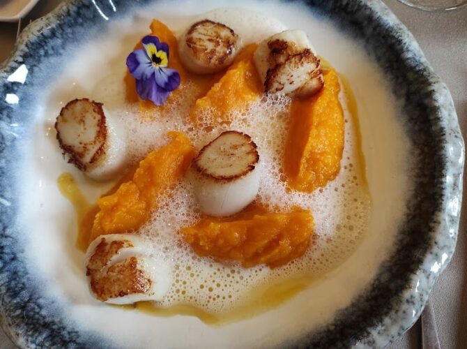 Restaurant Saint Louis à Saint-Sulpice-de-Favières, France