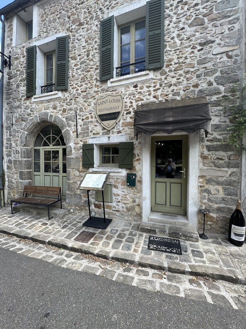 Restaurant Saint Louis à Saint-Sulpice-de-Favières, France
