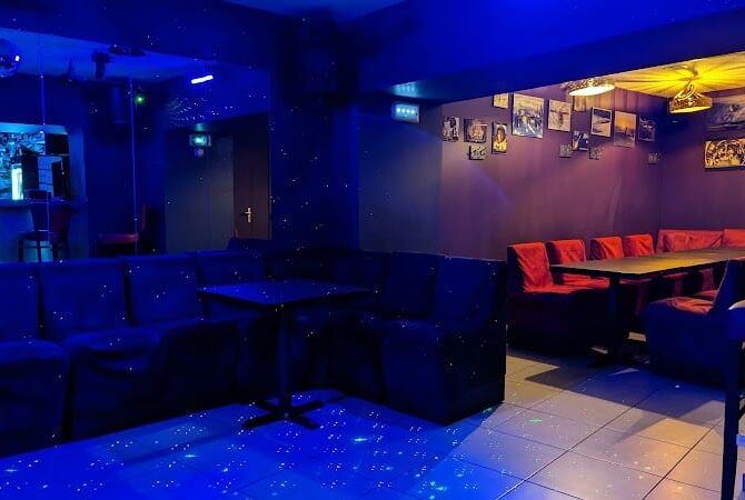 Restaurant URSS à Orange, France