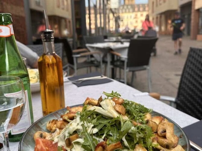 Restaurant Ristorante Pizzeria Hotel Frankenturm à Trier (Trèves), Allemagne