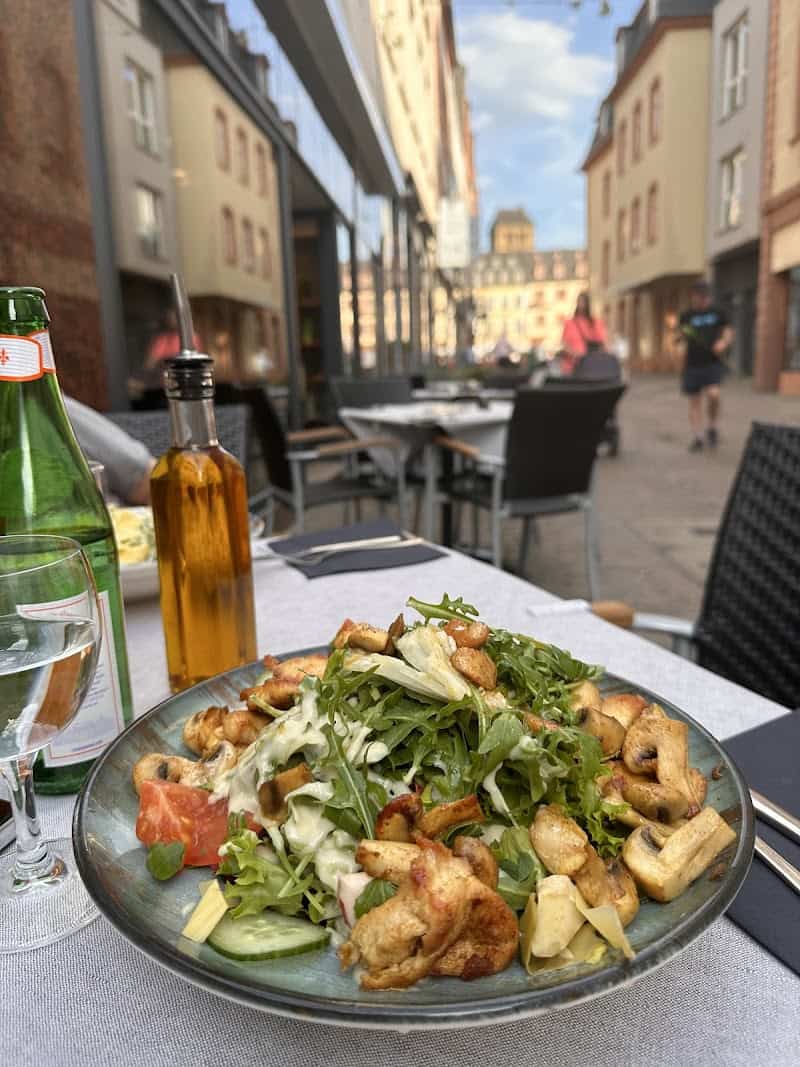 Restaurant Ristorante Pizzeria Hotel Frankenturm à Trier (Trèves), Allemagne