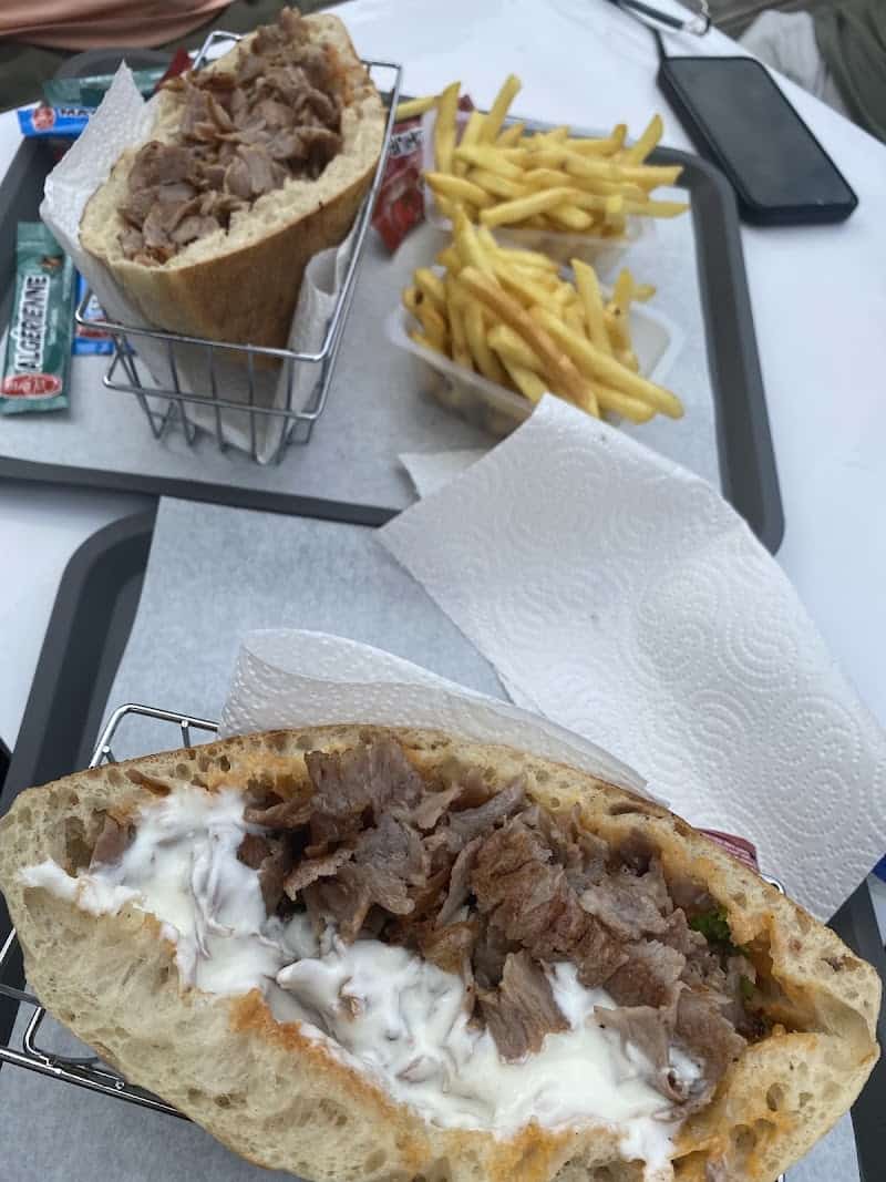 Restaurant Royal kebab à Sathonay-Camp, France