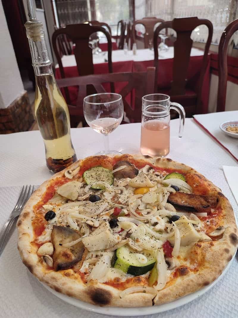 Restaurant Saint Cyril à Bagneux, France