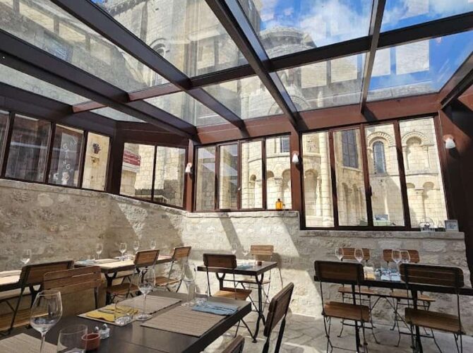 Restaurant Saint-Pierre et le loup à Chauvigny, France