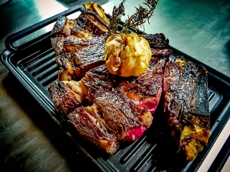 Saint Pons – Bar Restaurant à Le Lavandou, France