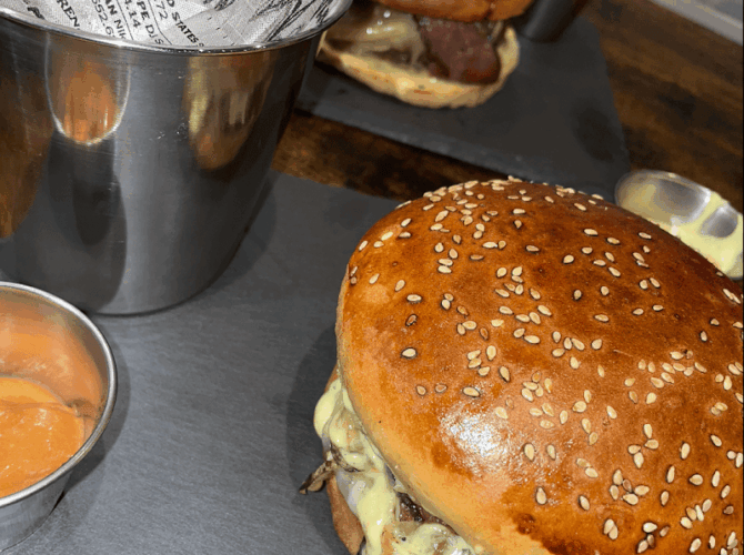 Restaurant Shabazz Burger à Auxerre, France