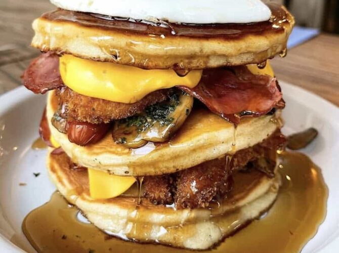 Restaurant Sista Place à Saint-Ouen-sur-Seine, France