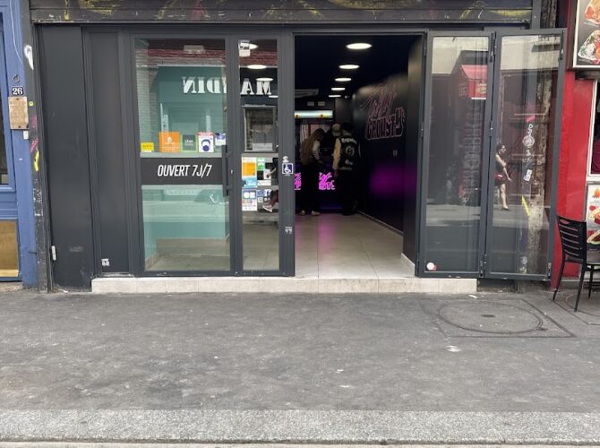 Restaurant Tasty Crousty Paris République à Paris, France