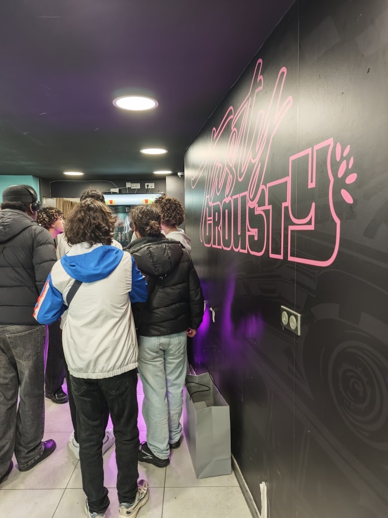 Restaurant Tasty Crousty Paris République à Paris, France