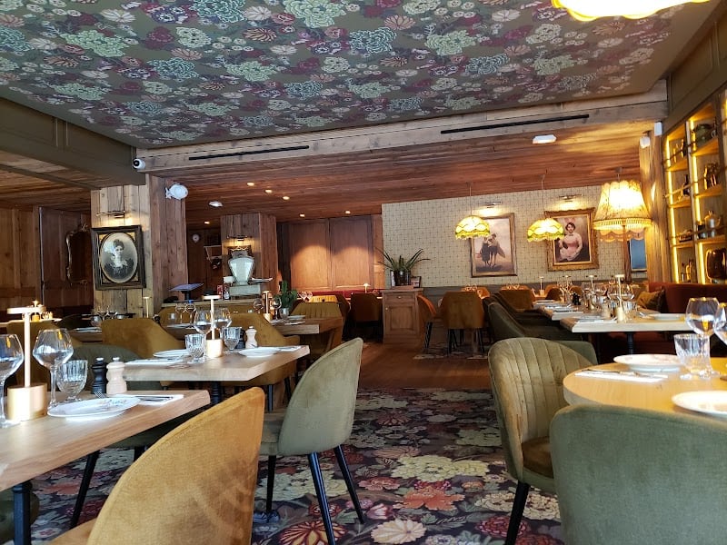 Restaurant Tata Yoyo à La Garenne-Colombes, France