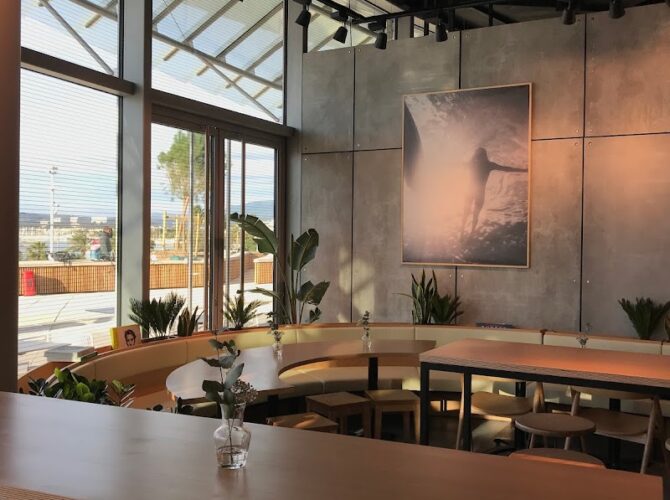 Together Restaurant à Saint-Laurent-du-Var, France