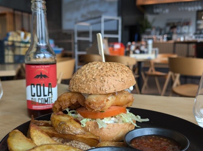 Together Restaurant à Saint-Laurent-du-Var, France