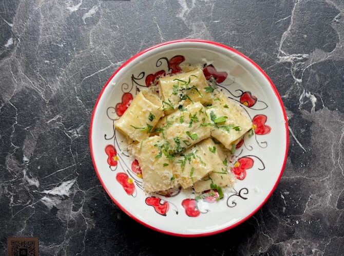 Restaurant TOI à Courbevoie, France