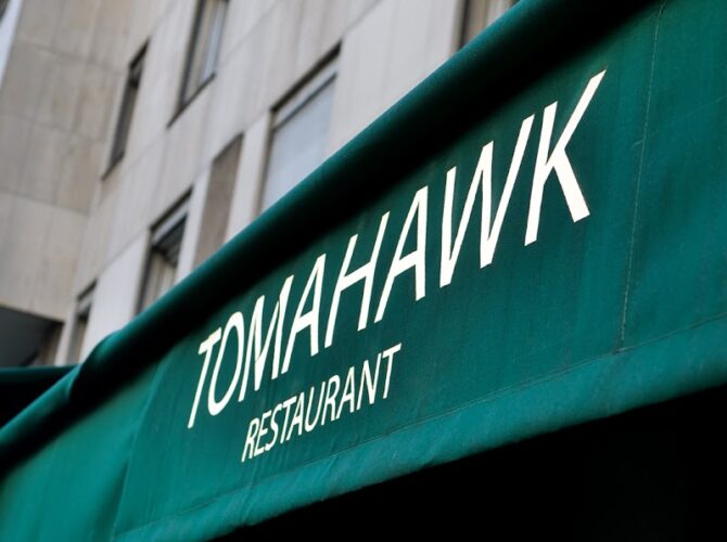 Tomahawk Restaurant à Courbevoie, France