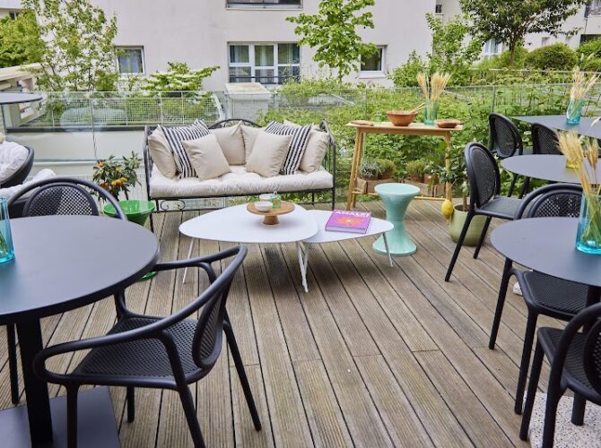 Restaurant Tribe Table à Courbevoie, France