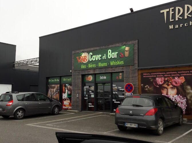 Restaurant V and B Villeneuve-Sur-Lot à Bias, France