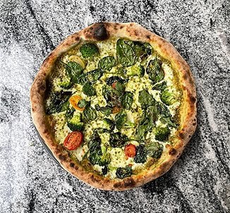 Restaurant V modern Italian Antwerp tower à Anvers, Belgique