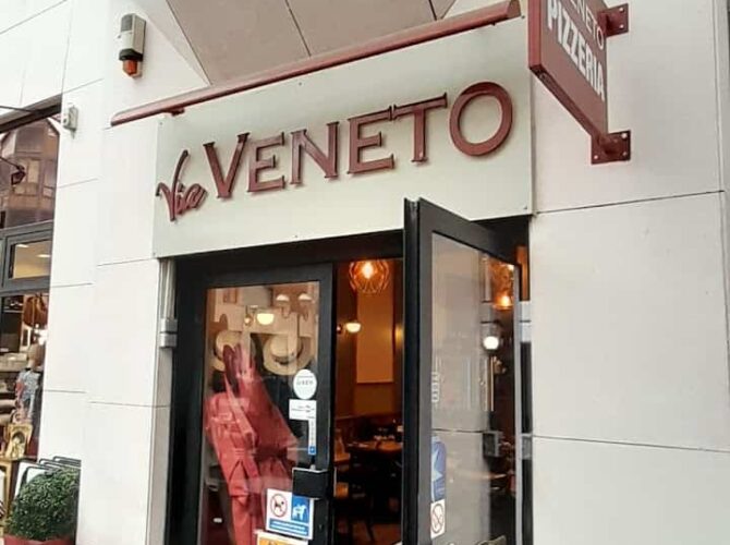 Restaurant Via Veneto à Enghien-les-Bains, France