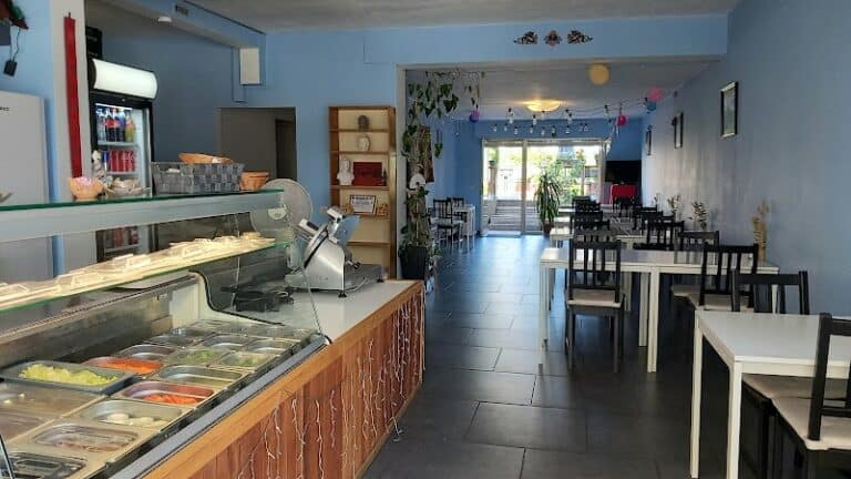 Restaurant Waw Momo à Braine-l'Alleud, Belgique — photo 1