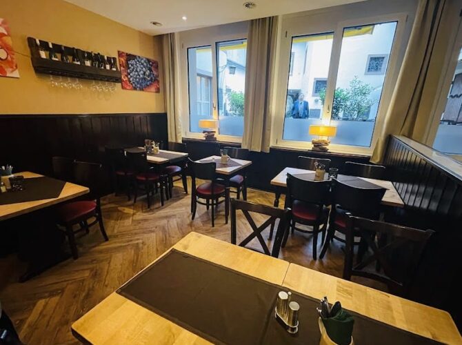 Restaurant Weinstube Zum Domstein à Trier (Trèves), Allemagne