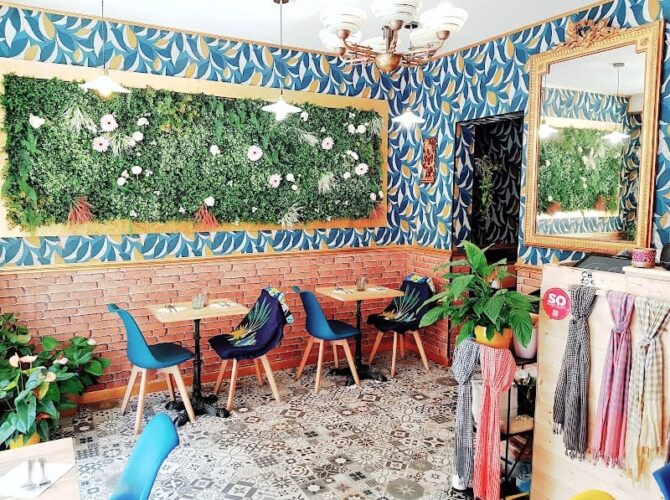 Restaurant Wok Cantine à Saint-Ouen-sur-Seine, France