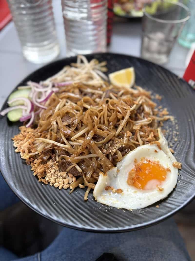 Restaurant Wok Cantine à Saint-Ouen-sur-Seine, France