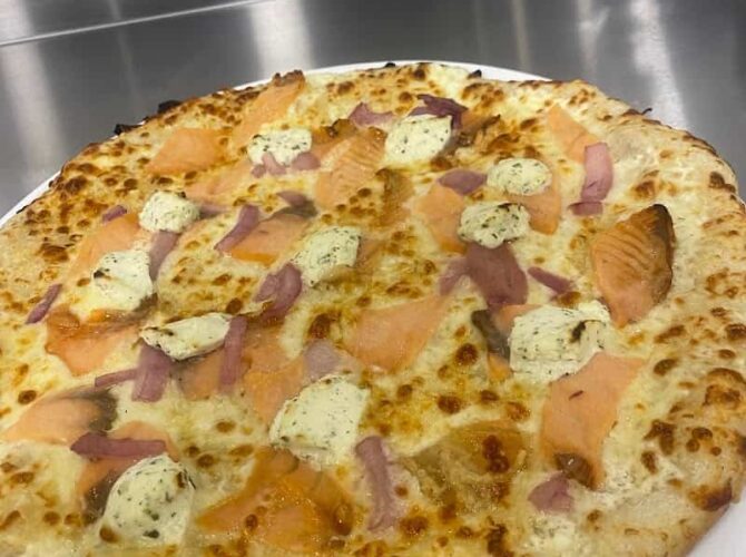 Restaurant WOODY’S Pizza à Bassens, France