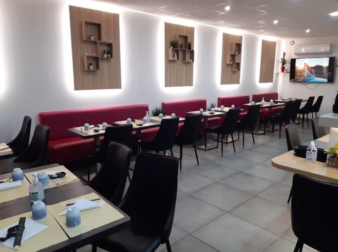 Restaurant X sushi à Rillieux-la-Pape, France