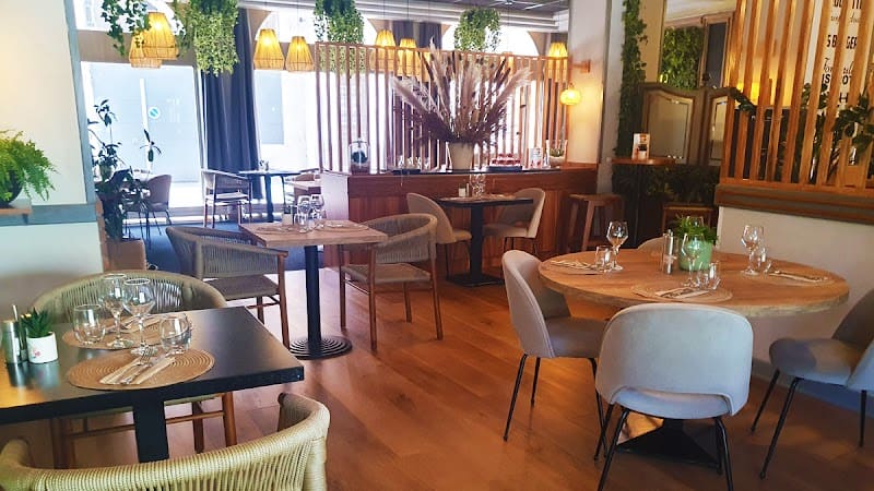 ZEST Urban restaurant à Belley, France