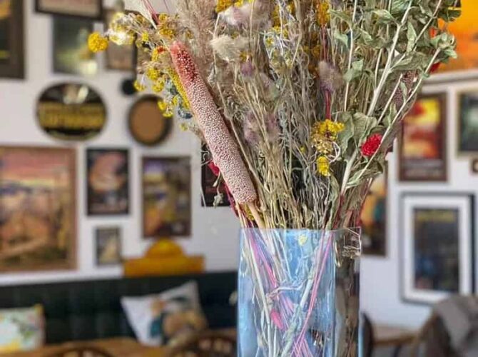 Zola Restaurant à Saint-Ouen-sur-Seine, France