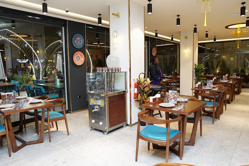 ZouZou Turkish & Lebanese Restaurant | Jumeirah 1 Opposite Lamer à Dubaï, Émirats arabes unis