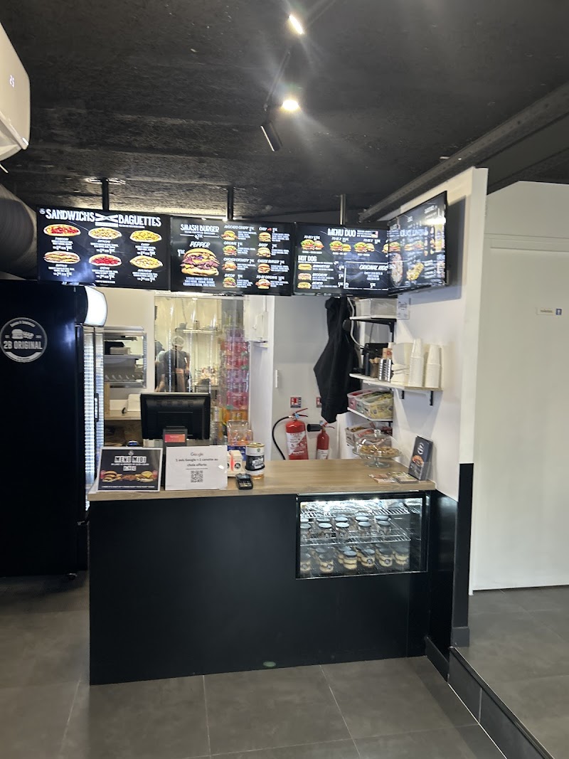 Restaurant 2B ORIGINAL 77 – CHAMPS SUR MARNE – SMASH & SANDWICH à Champs-sur-Marne, France