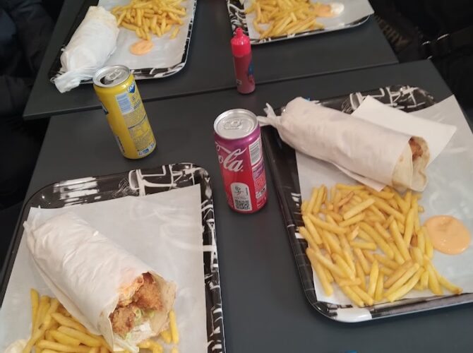 Restaurant AFC CHICKEN à Agen, France