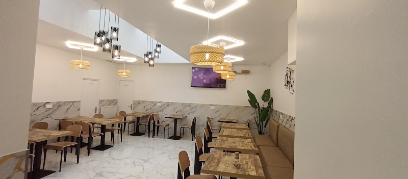 Restaurant AFC CHICKEN BURGER à Villejuif, France