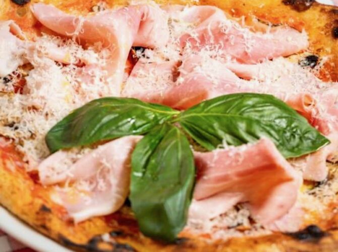 Restaurant Alla vera Pizza à Lyon, France