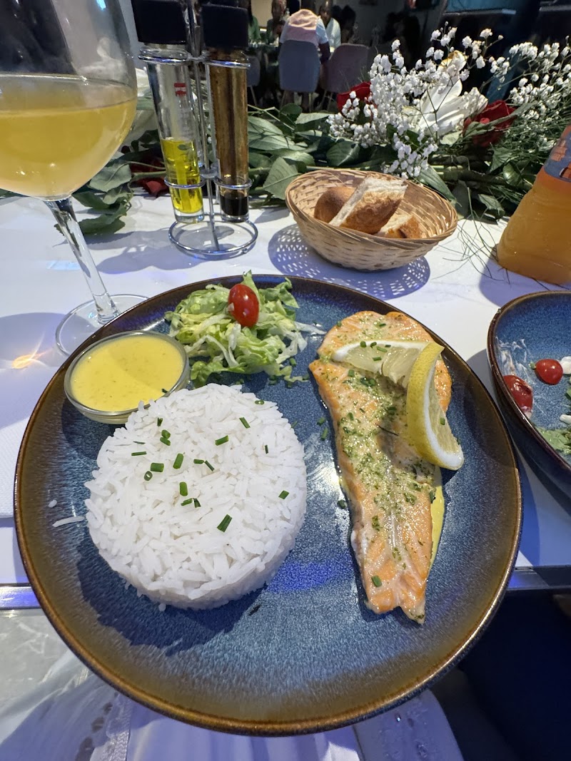 Amaya Paris Restaurant Lounge à Villejuif, France