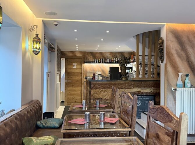 Restaurant Annapurna 2 Grill N’ Curry à Chamonix-Mont-Blanc, France